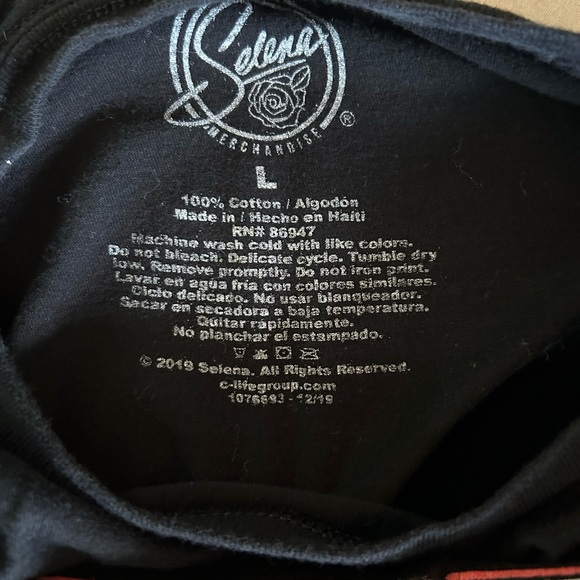 Selena Tee - Picture 5 of 5